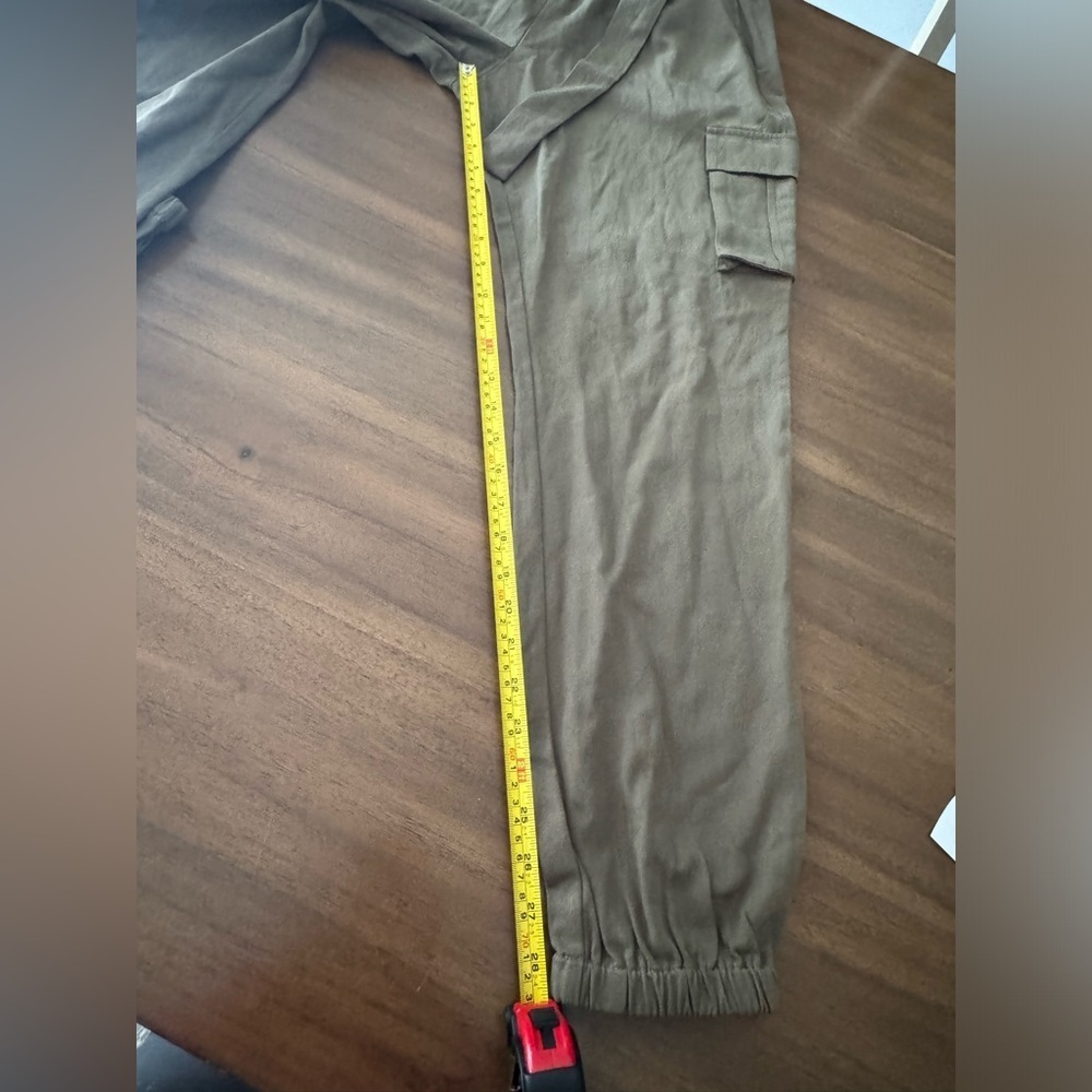 PrettyLittleThing Khaki Green Buckle Detail Cargo Pants – US Size 6 NWT - Picture 5 of 8